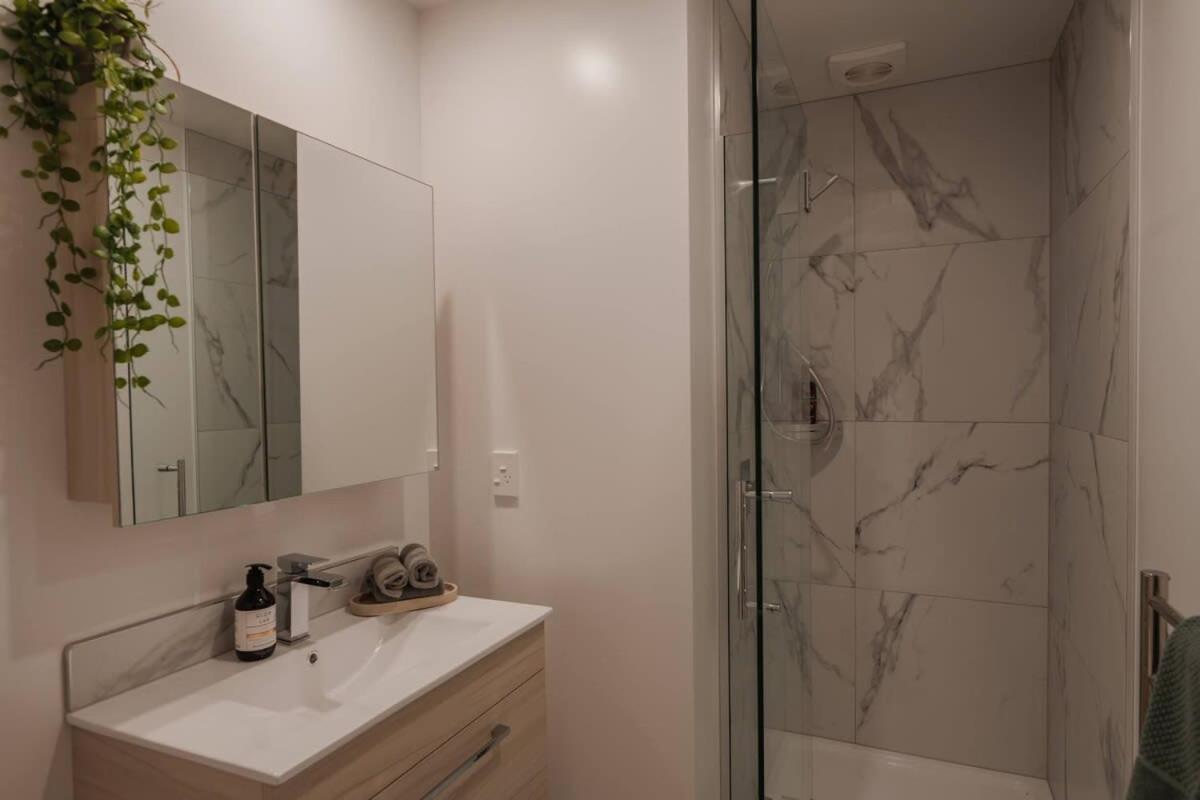 Casino Luxury Suite City Centre - Sleeps 5 Christchurch Luaran gambar